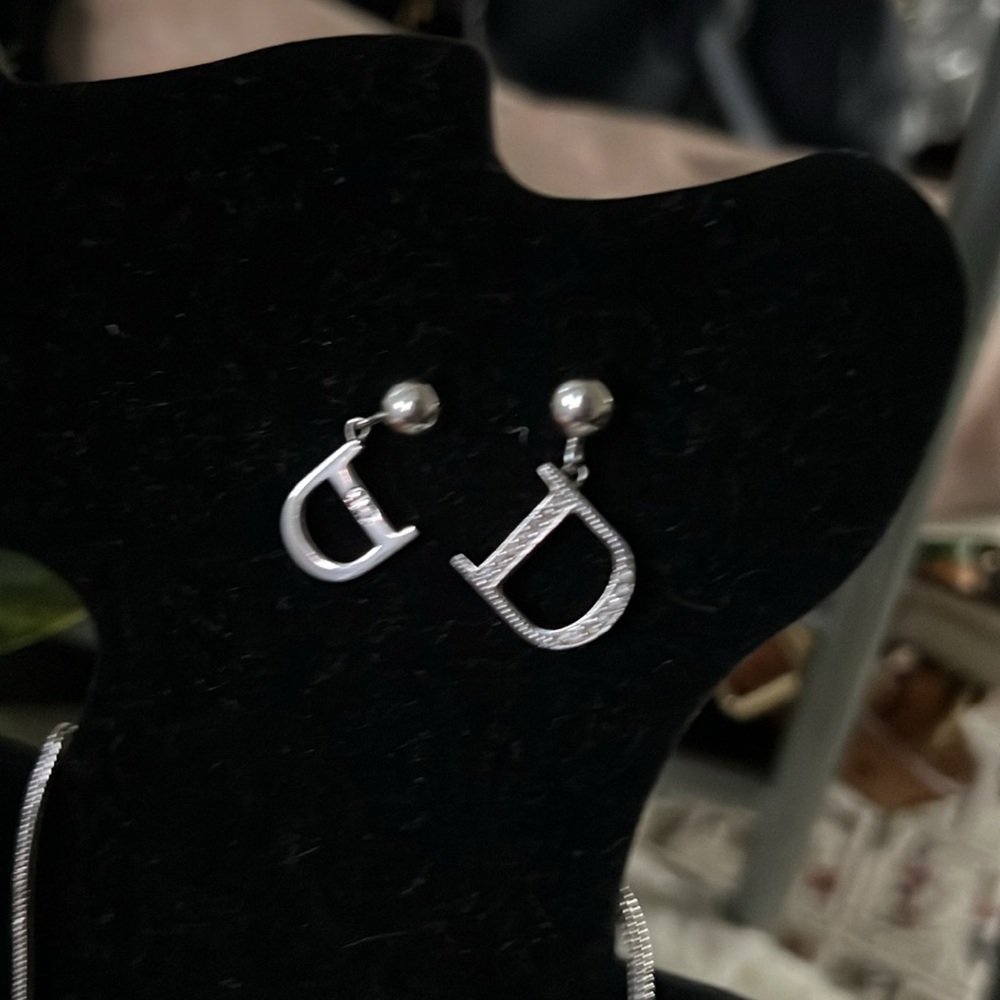 Christian Dior Jewelry Set Necklace with hook Earrings - Picture 3 of 5